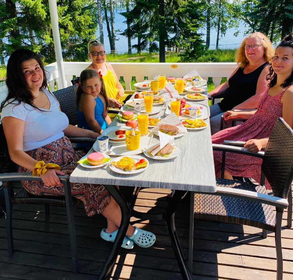 Paksuniemen Majatalo Bed & Breakfast Rääkkylä Bagian luar foto