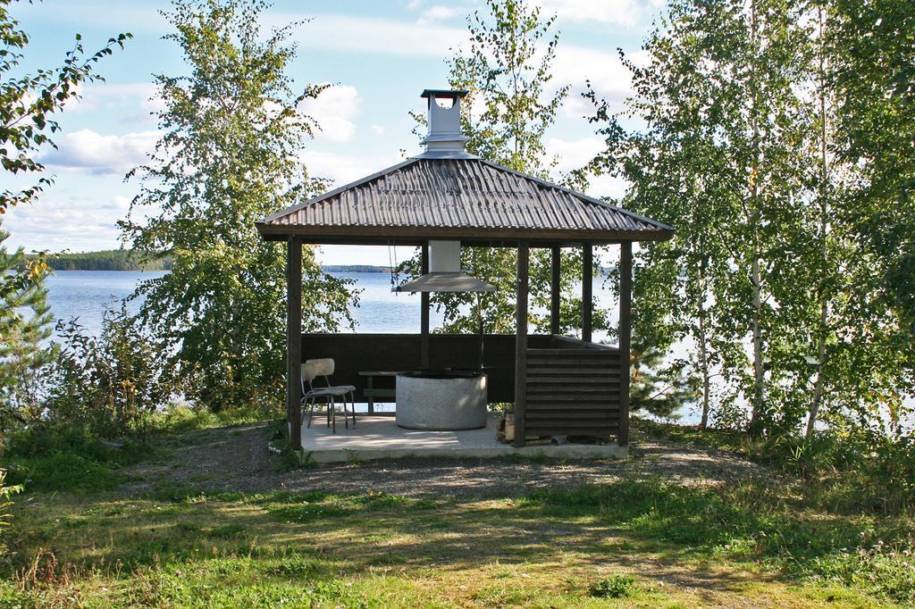 Paksuniemen Majatalo Bed & Breakfast Rääkkylä Bagian luar foto