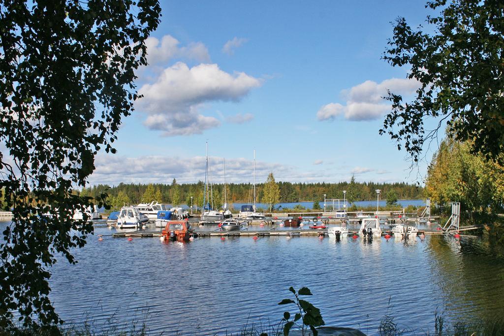 Paksuniemen Majatalo Bed & Breakfast Rääkkylä Bagian luar foto