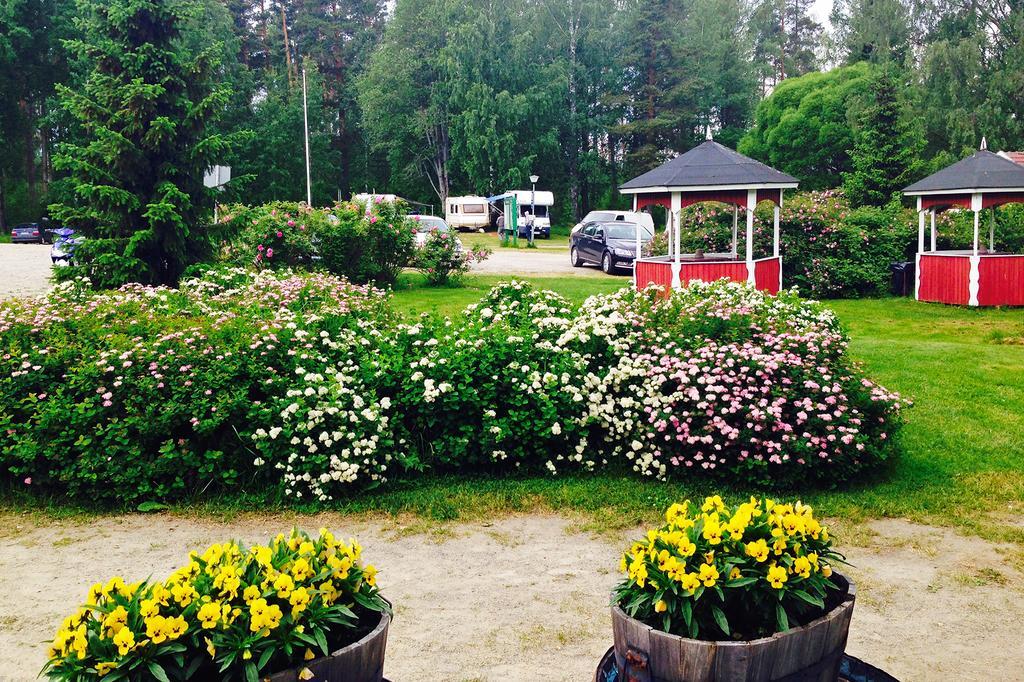 Paksuniemen Majatalo Bed & Breakfast Rääkkylä Bagian luar foto